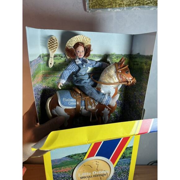 2004 Little Debbie Special Edition Doll On Breyer Horse 701806 - Picture 7 of 7